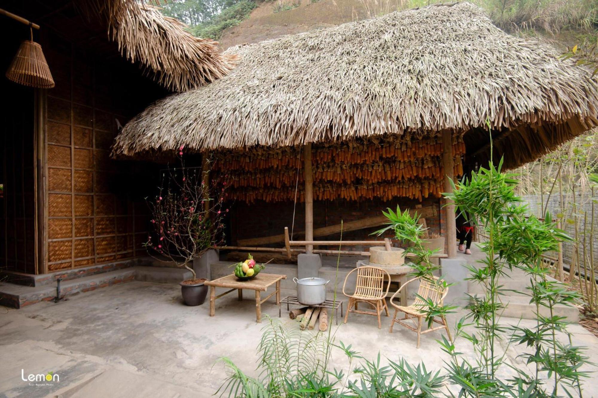 Dinh Gia Trang - Homestay & Coffee The Ruong Exterior photo